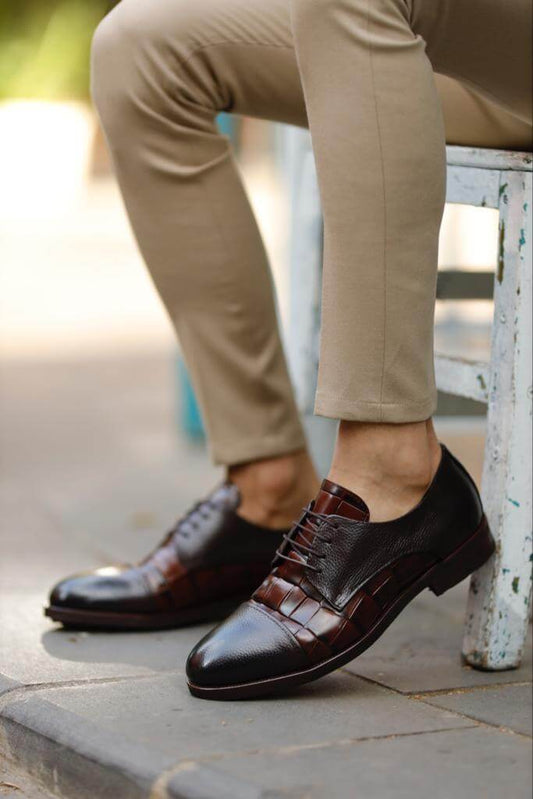 Polished brown patent leather derby shoes with subtle design detailing and a lightweight neo-lite sole, ideal for spring and summer formal looks.
