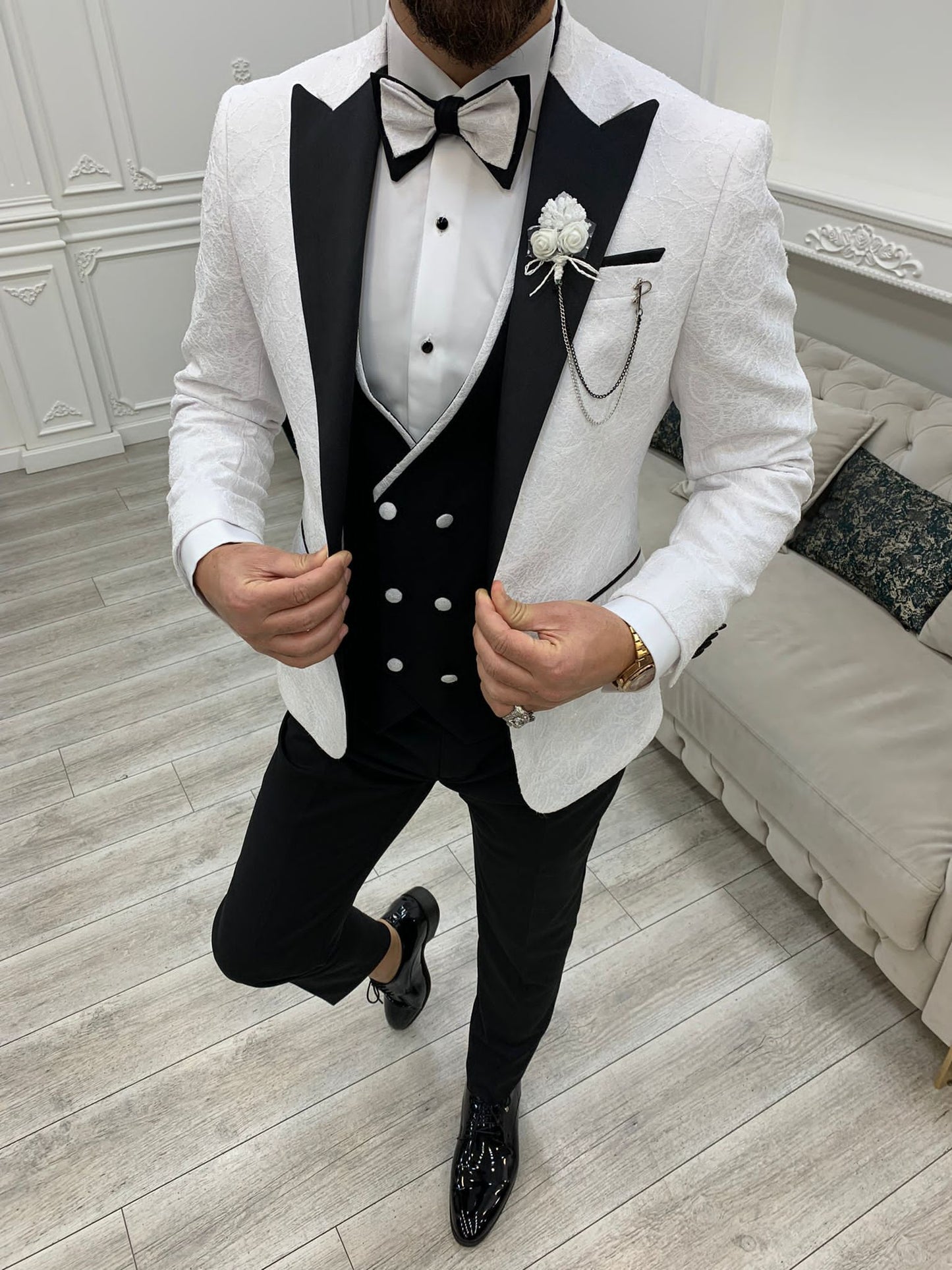 HolloMen Hoạ tiết hoa Tuxedo trắng