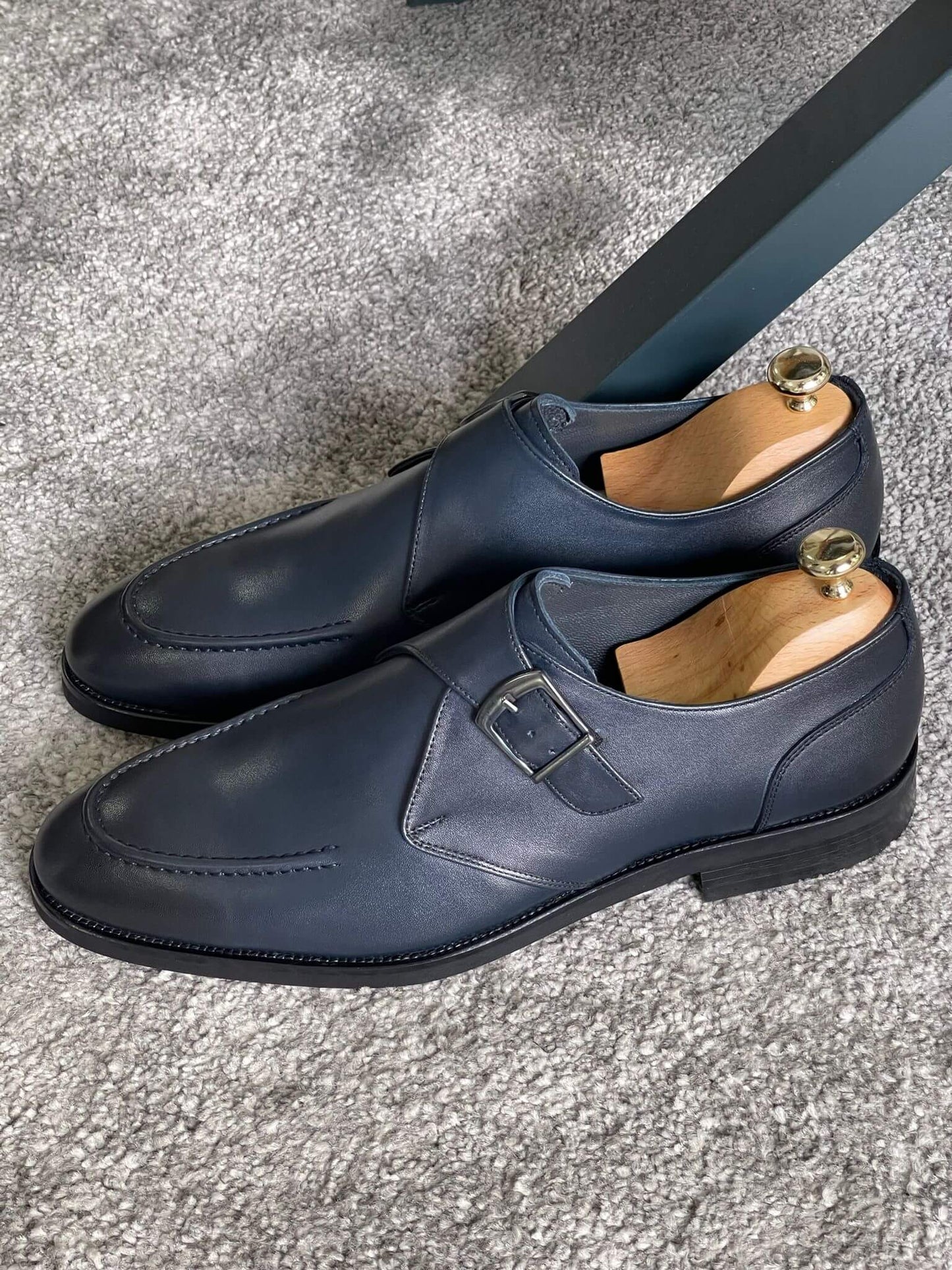 HolloMen Классические темно-синие кожаные туфли