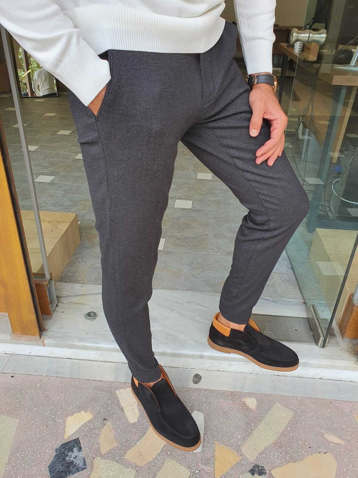 Tailored black pants with a slim-fit design