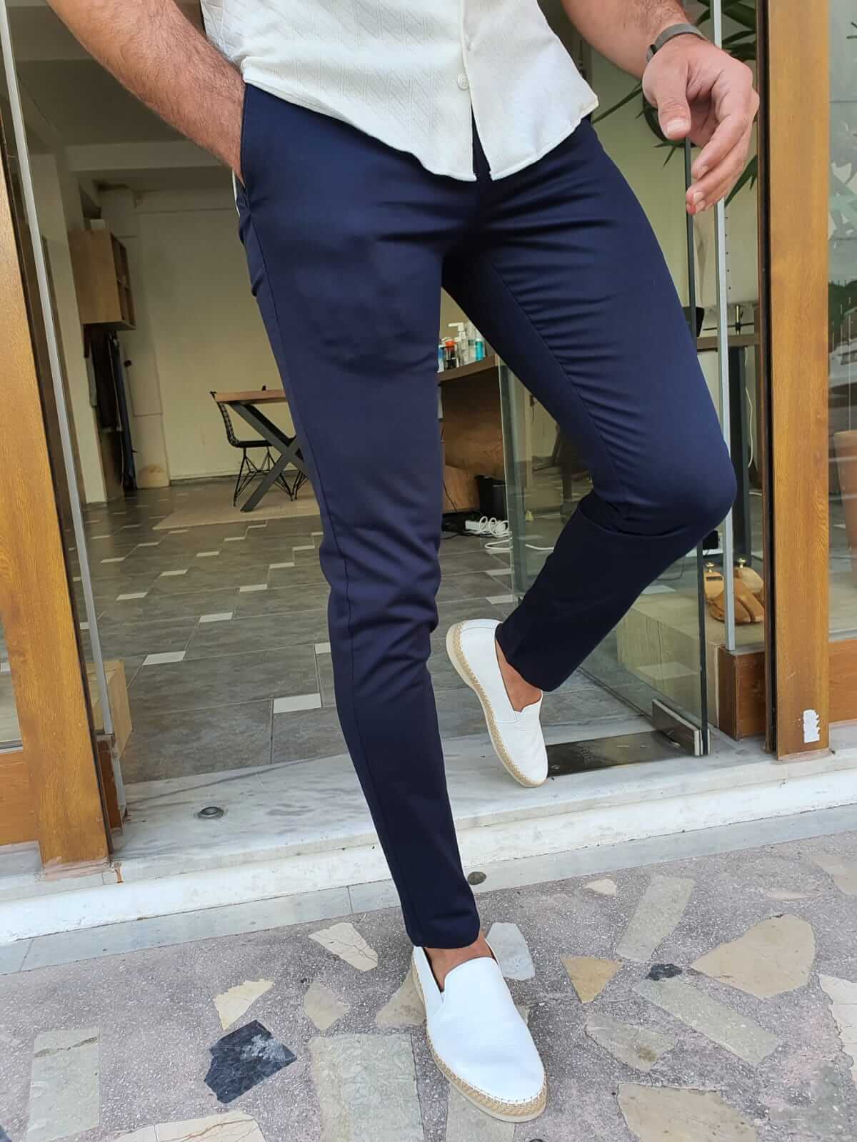 Buy Men Blue Slim Fit Solid Flat Front Casual Trousers Online - 773127 |  Louis Philippe