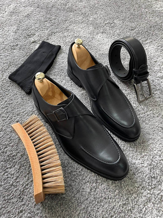 पुरुषों के लिए काला क्लासिक चमड़े का जूता