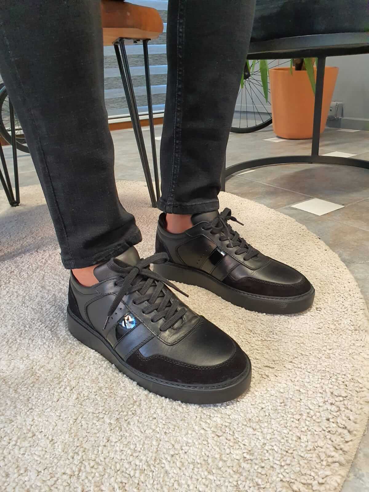 I-Ottawa Lace Up Black Sneakers