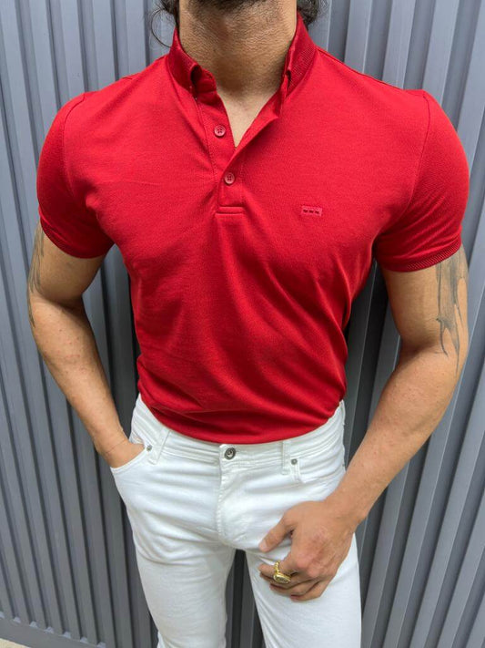 Rotes T-Shirt mit Polokragen