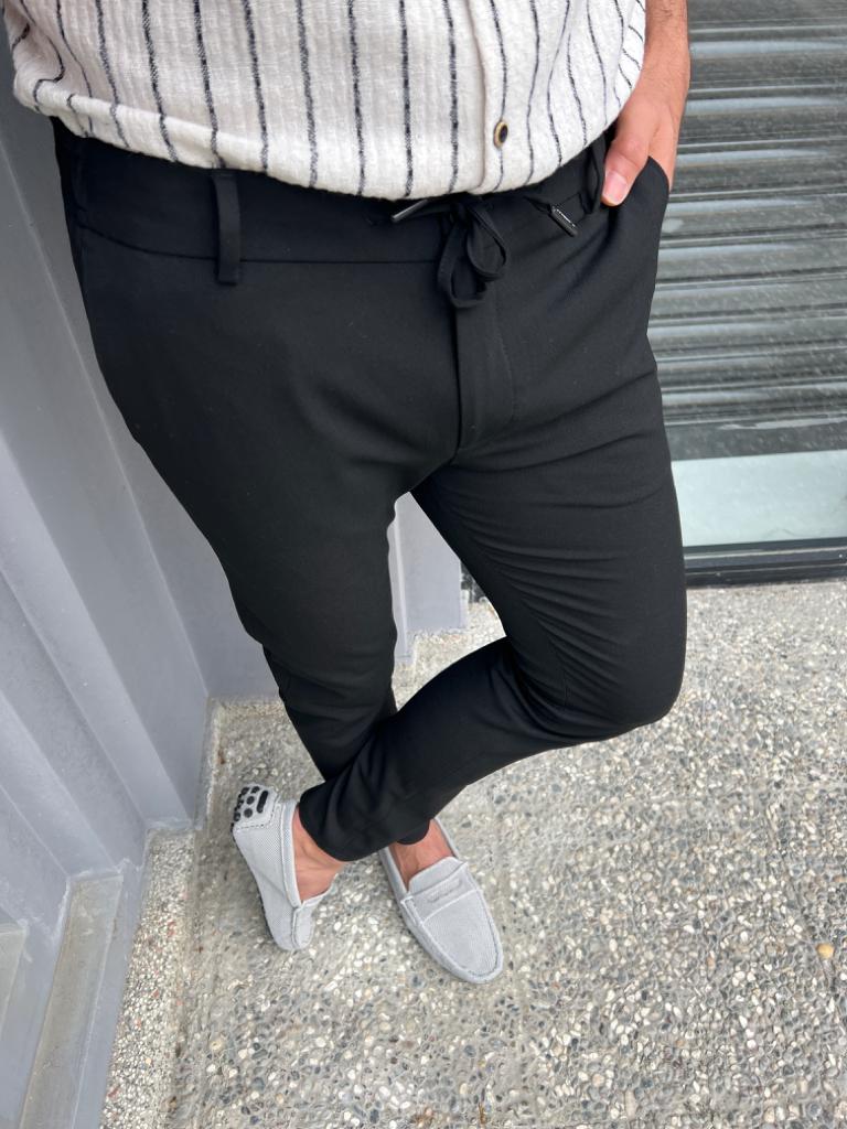 Pantaloni negri cu detaliu frânghie