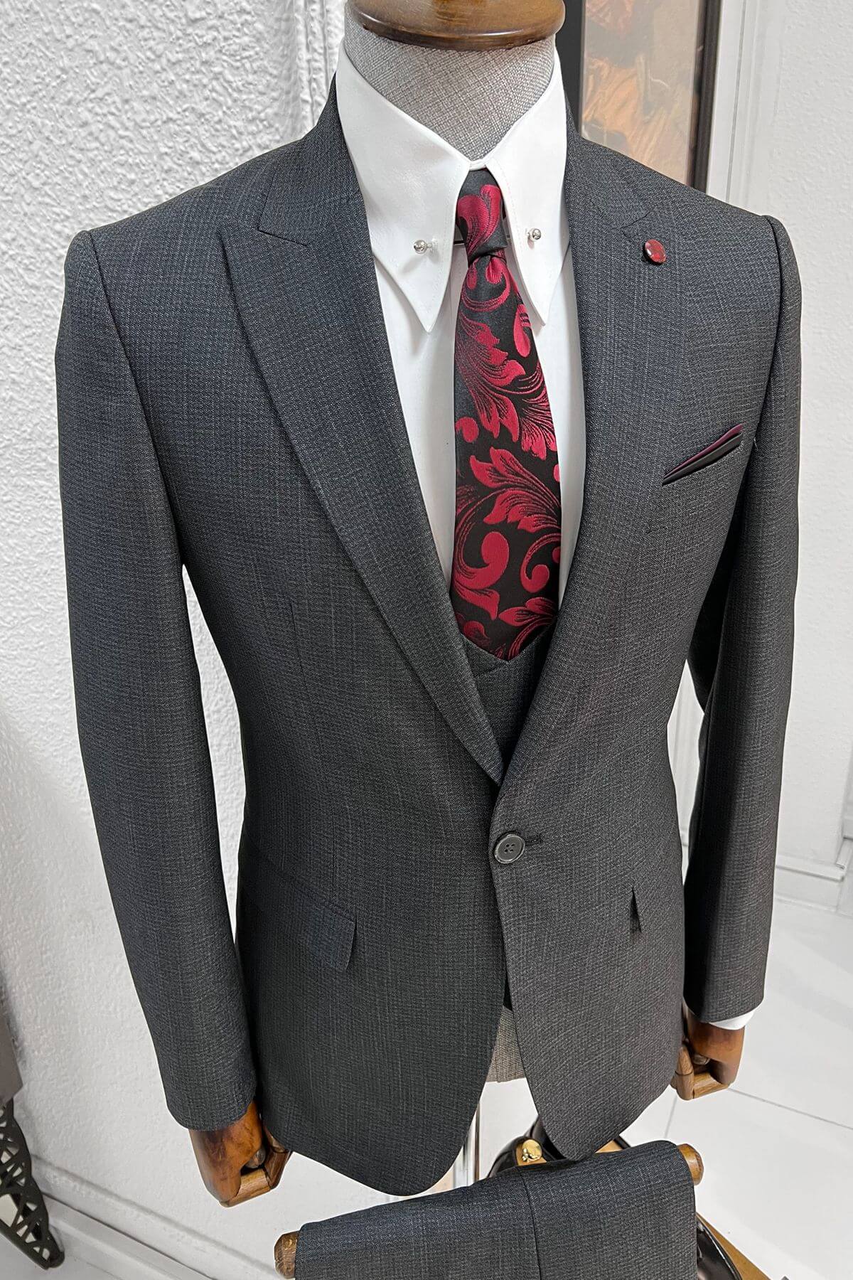 A Patterned Slim-fit Anthracite Wool Suit on display