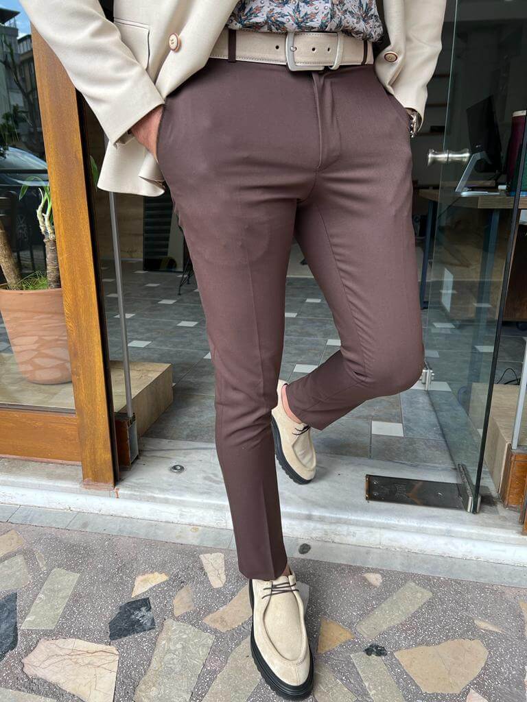 Slim fit brown trousers with a sleek and modern design