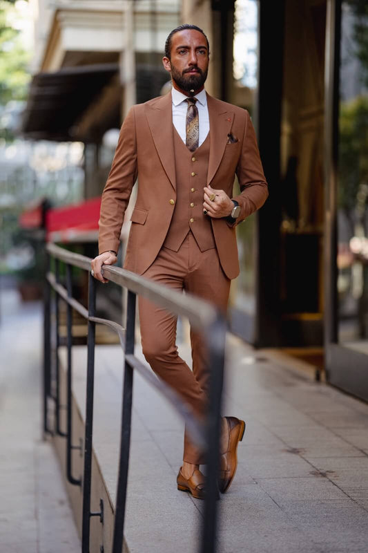 Match the Dress: Prom Suit & Tux Color Guide HolloMen Match the Dress: Prom Suit & Tux Color Guide HolloMen